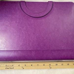 NWOT: PURPLE leather Organizer